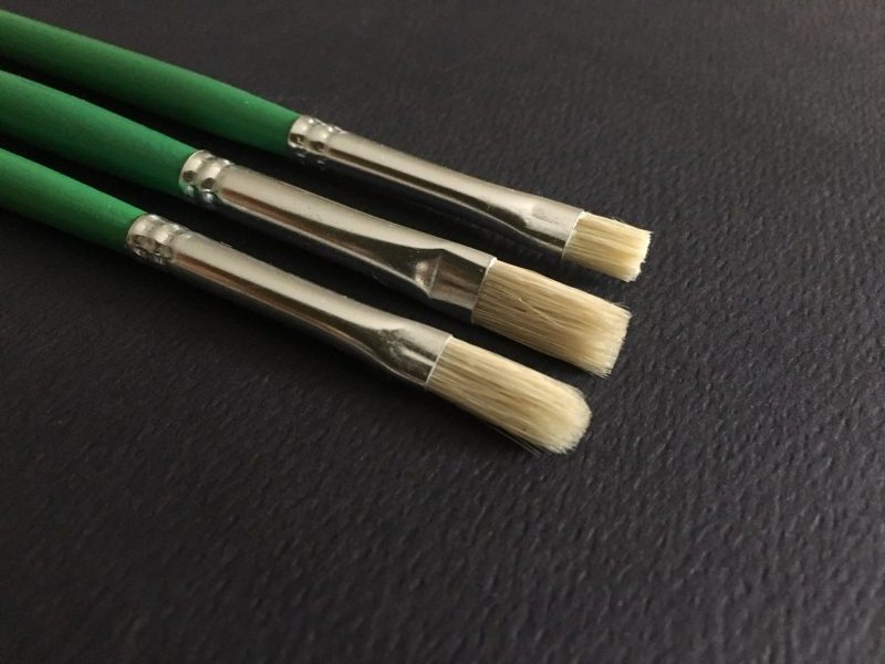 A Flat, Filbert and Bright bristle brushes