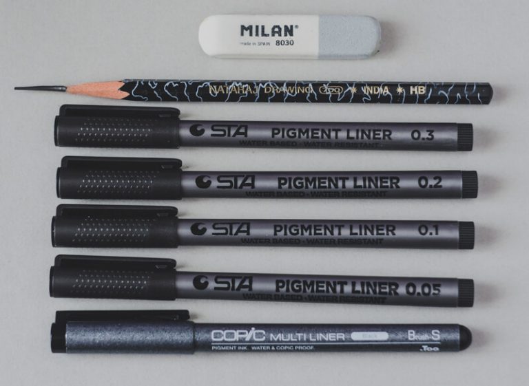 The Anatomy of an Ink Drawing