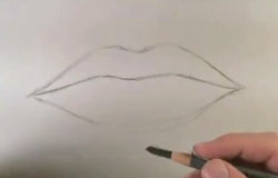 Charcoal drawing of a mouth step 1