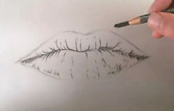 How to draw lips with charcoal step 3